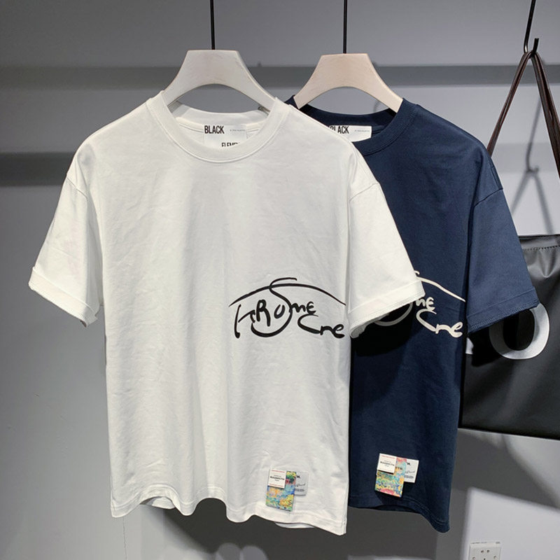 特林露日系时尚创意字母印花款宽松T恤男夏季时尚小标短袖上衣男