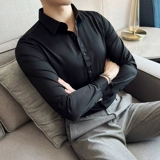 Рубашка, черный летний пиджак классического кроя, облегающий крой