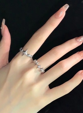 星芒叠戴组合戒指女ins小众设计高级感开口可调节指环甜酷食指戒