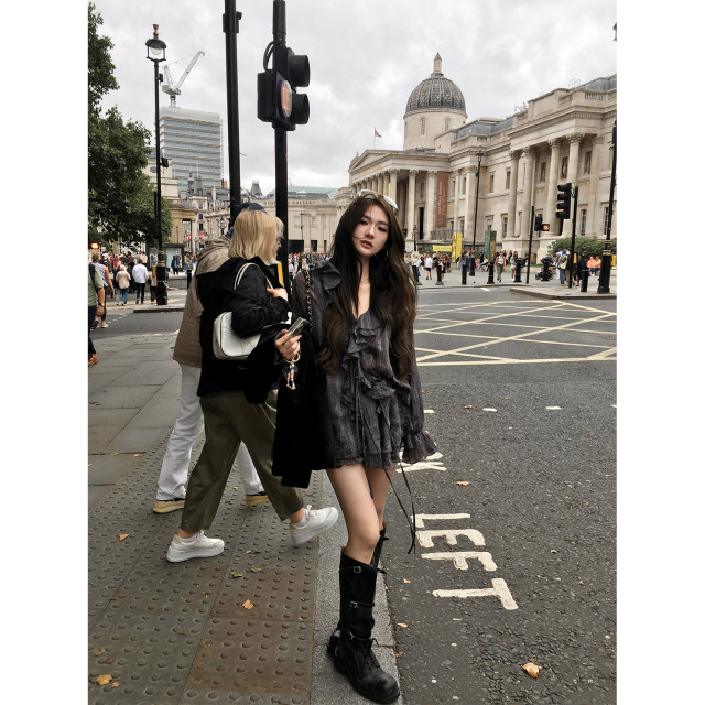XinleiLin ເສື້ອ plaid ທີ່ບໍ່ສະຫມໍ່າສະເຫມີແລະຊຸດກະໂປງ