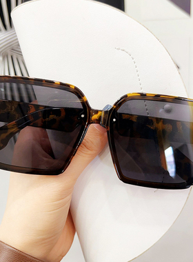 美式复古方形黑色墨镜窄框小脸小框太阳眼镜高级感ins欧美街拍潮