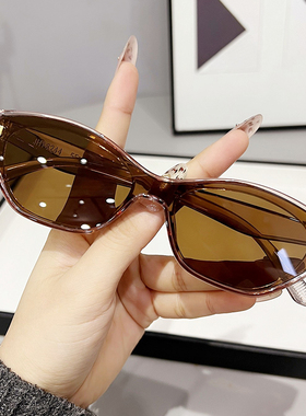 2026新款韩系板材太阳眼镜黑色男女同款拍照凹造型防紫外线墨镜潮