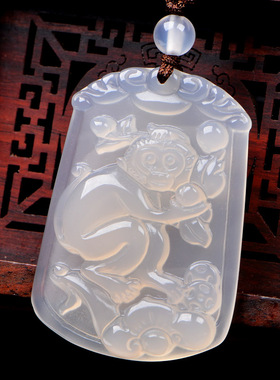 天然白色玉髓新款灵吉赐宝金白猿