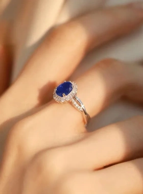 彩色锆石深邃碧波之吻培育蓝锆石戒指女轻奢高级感送女友礼物