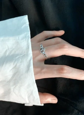 指环戒指小众食指戒设计感皮带扣开口女时尚爱心个性百搭可调节