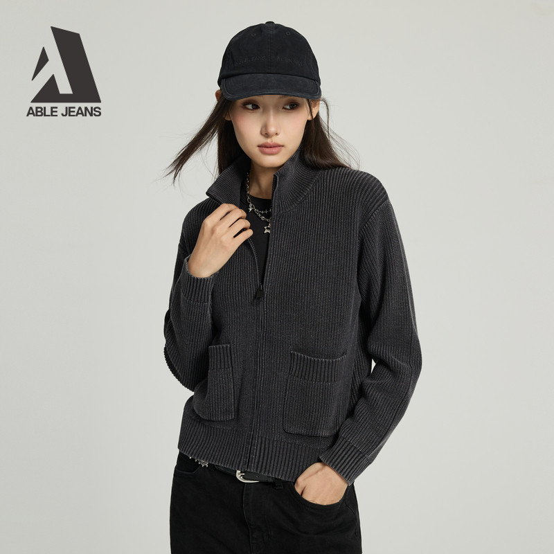 ABLE JEANS 2025冬季新款女士针织开衫短款立领拉链毛衣外套-图1