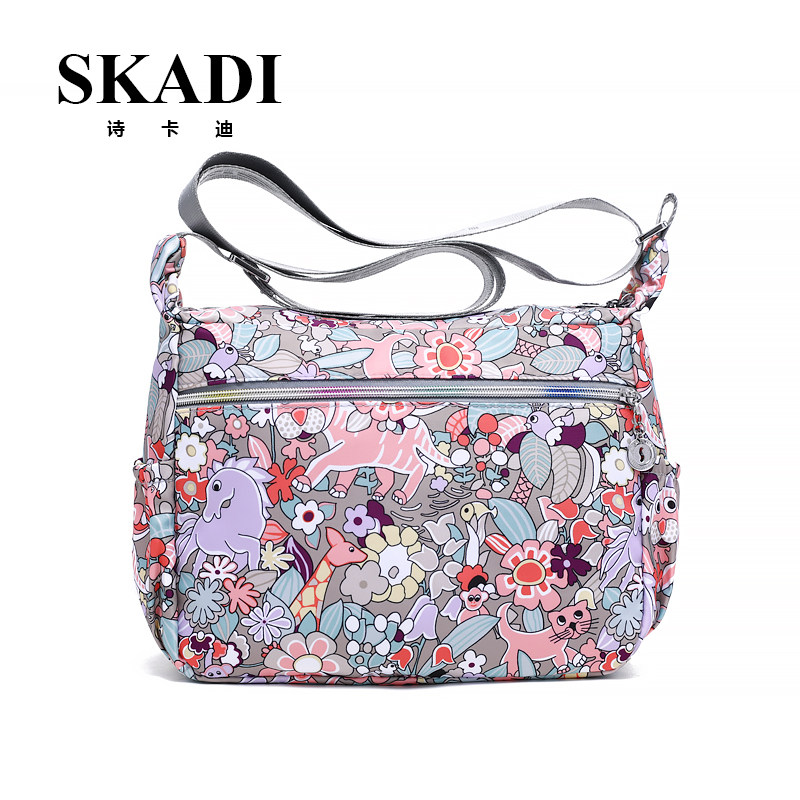 女2022新款韩版中老年妈妈斜挎包 skadi箱包女士包袋