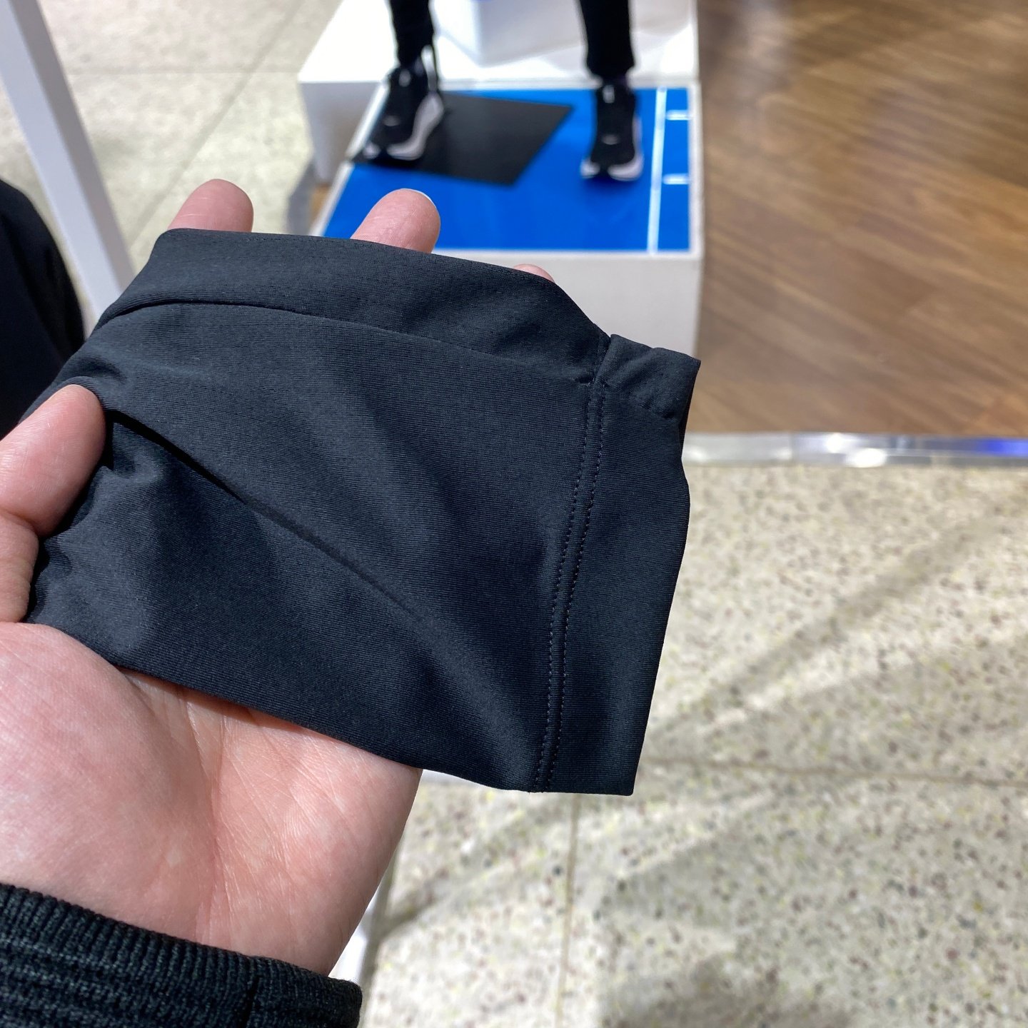 Adidas阿迪达斯26春季新款套头衫女款运动休闲透气长袖T恤KE6840,淘宝优惠券,粉丝福利购,淘宝优惠卷