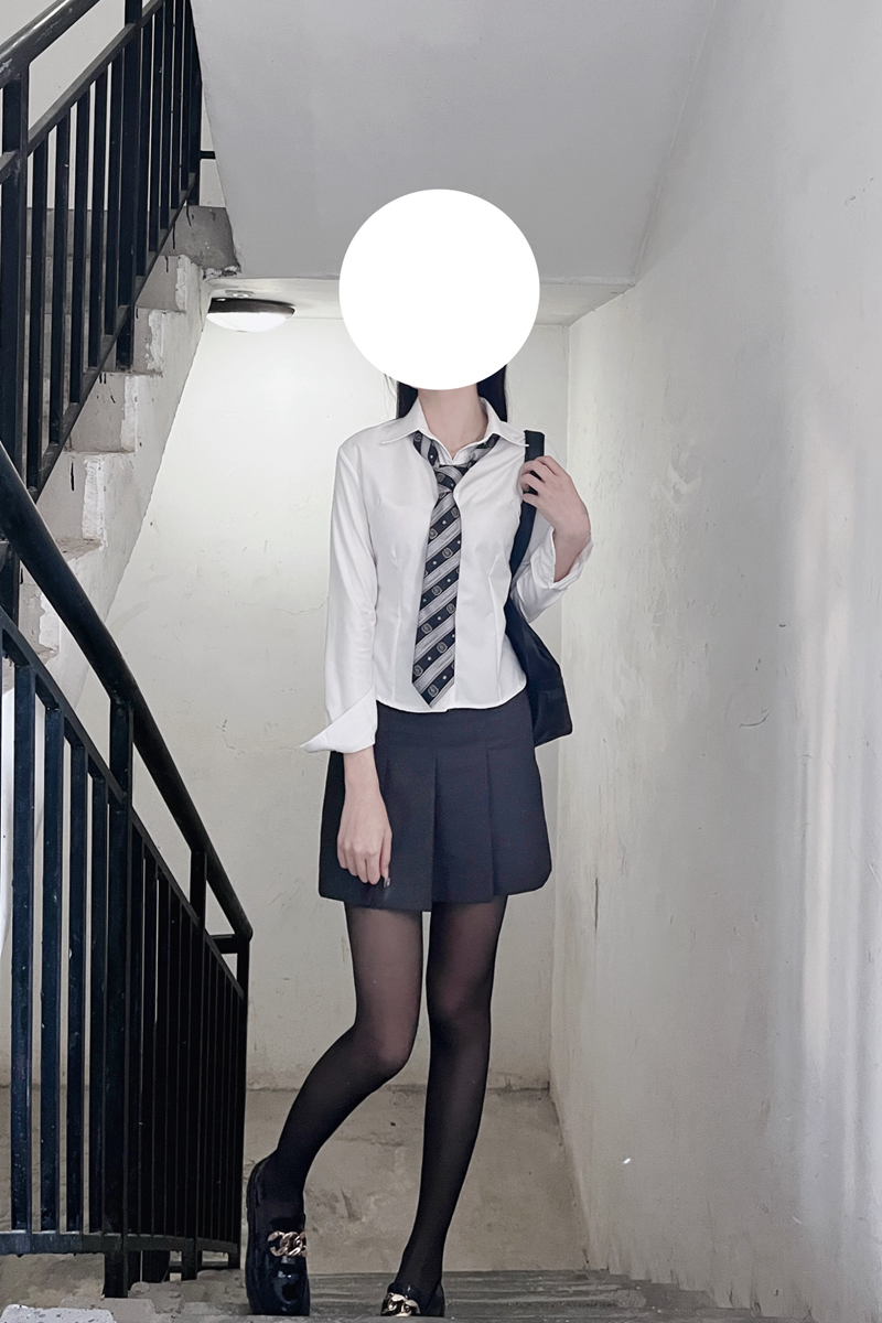 【刺篇】jk制服原创基础款白色蓝色收腰长袖衬衫纯欲衬衣套装女 - 图2