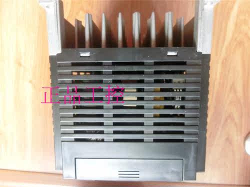 现货松下正品原装AVF200-0042 变频器200V 0.4KW替代AVF100-0042 - 图2