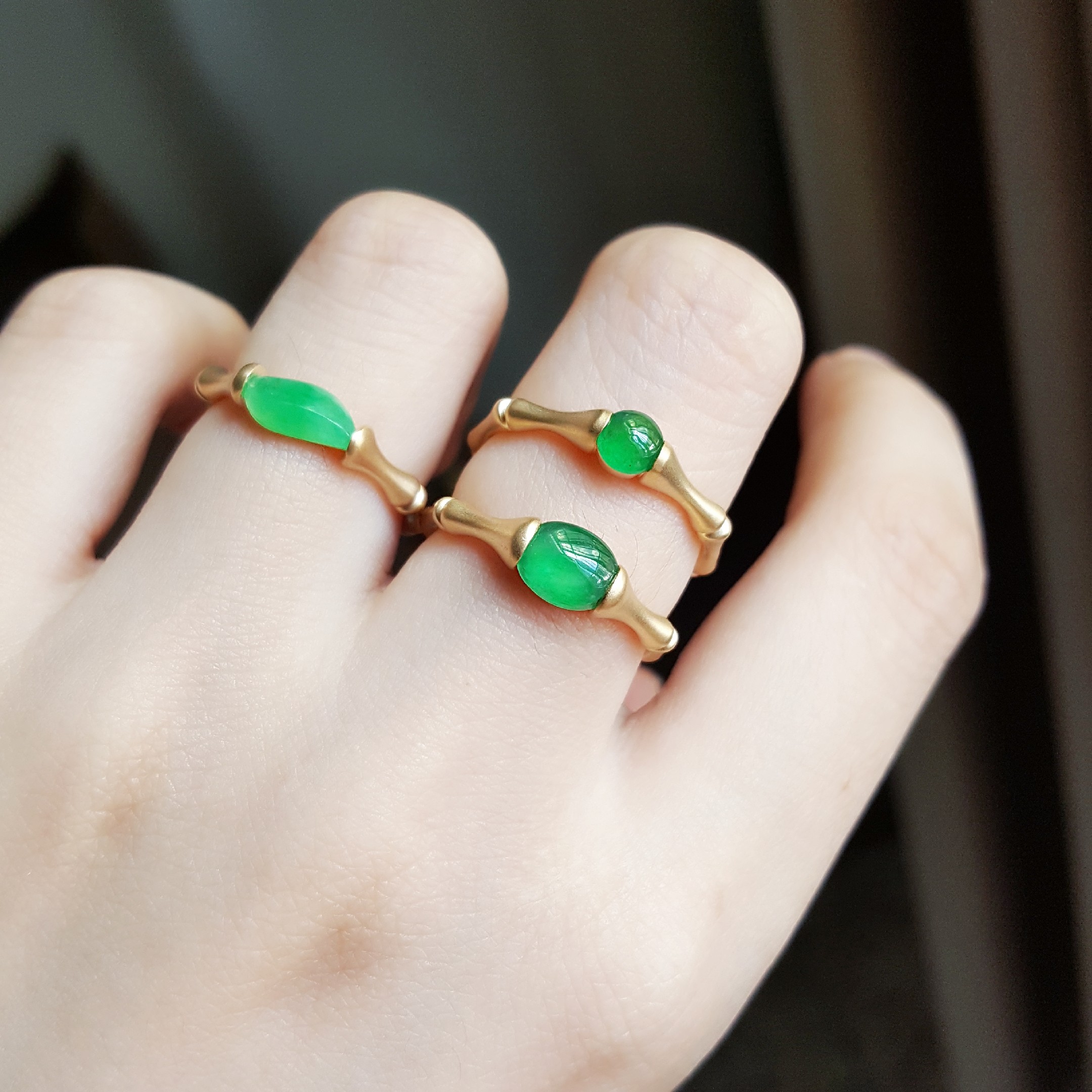 翡翠戒指竹节18K金镶嵌冰种翡翠阳绿鸽子蛋女款祖母绿戒面玉戒指,淘宝优惠券,粉丝福利购,淘宝优惠卷