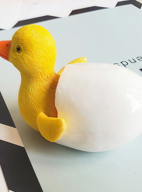 萌趣破壳小黄鸭树脂摆件萌宠桌面装饰创意孵化出生小鸭子家居