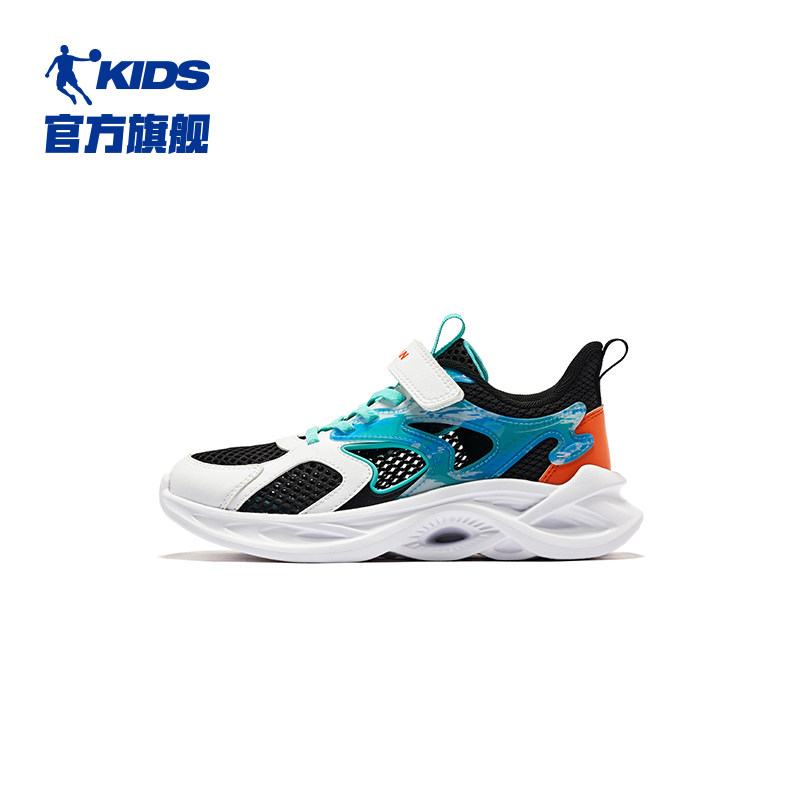  乔丹童装运动鞋