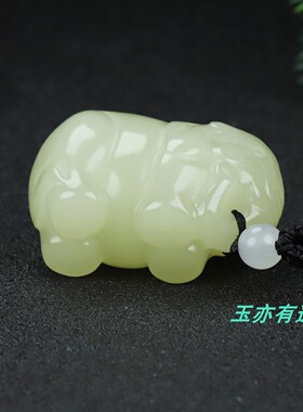 新疆白玉大象手把件和田玉吉祥如意象玉石把玩件男女款大象挂件