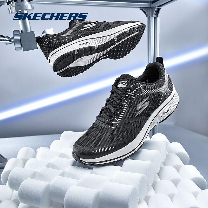  skechers运动跑步鞋