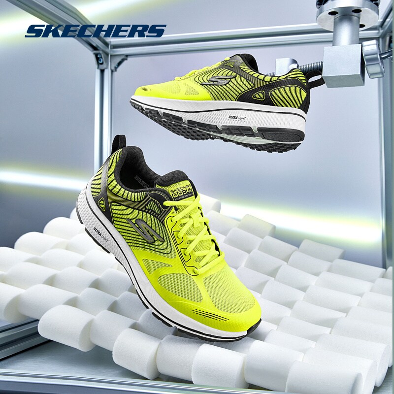  skechers运动跑步鞋