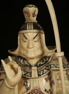 持刀武士实木猛犸古彩工艺
