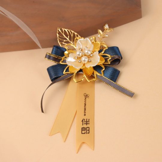 原创 高级感多层钻金色花朵酒红色胸花新郎结婚伴娘开业典礼襟花