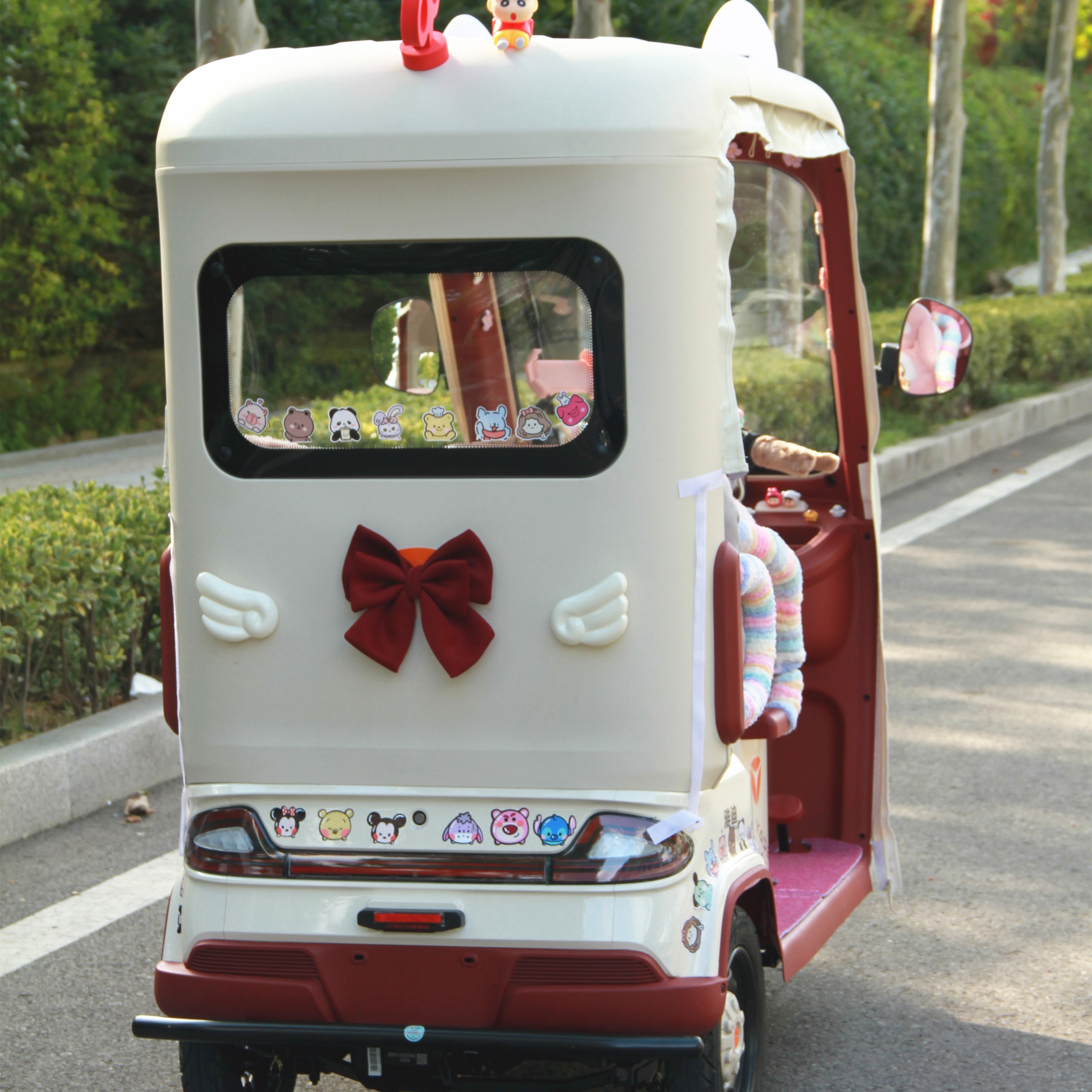 适用雅迪ev301三轮车装饰品电动车改造配件蝴蝶结小翅膀贴纸摆件 - 图0