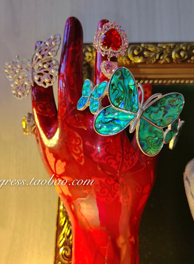 欧美小众设计闪钻蝴蝶手镯贝母