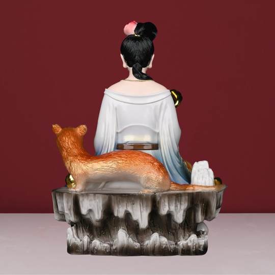 La estatua de porcelana blanca de Huang Santai, Huang Santai y la estatua del líder de la familia Huang, Huang Tianba, Huang Tianlong y el cuerpo real de Huang Tiangang.