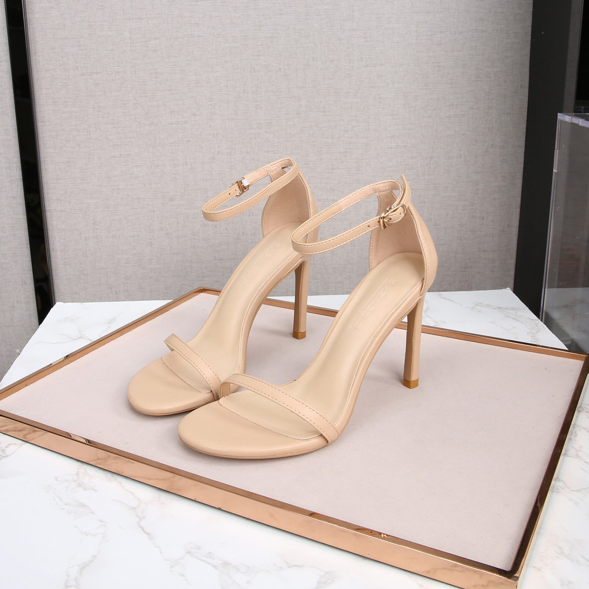 高跟凉鞋女2025年新款网红杏色一字带扣高跟鞋女细跟性感气质名媛,淘宝优惠券,粉丝福利购,淘宝优惠卷