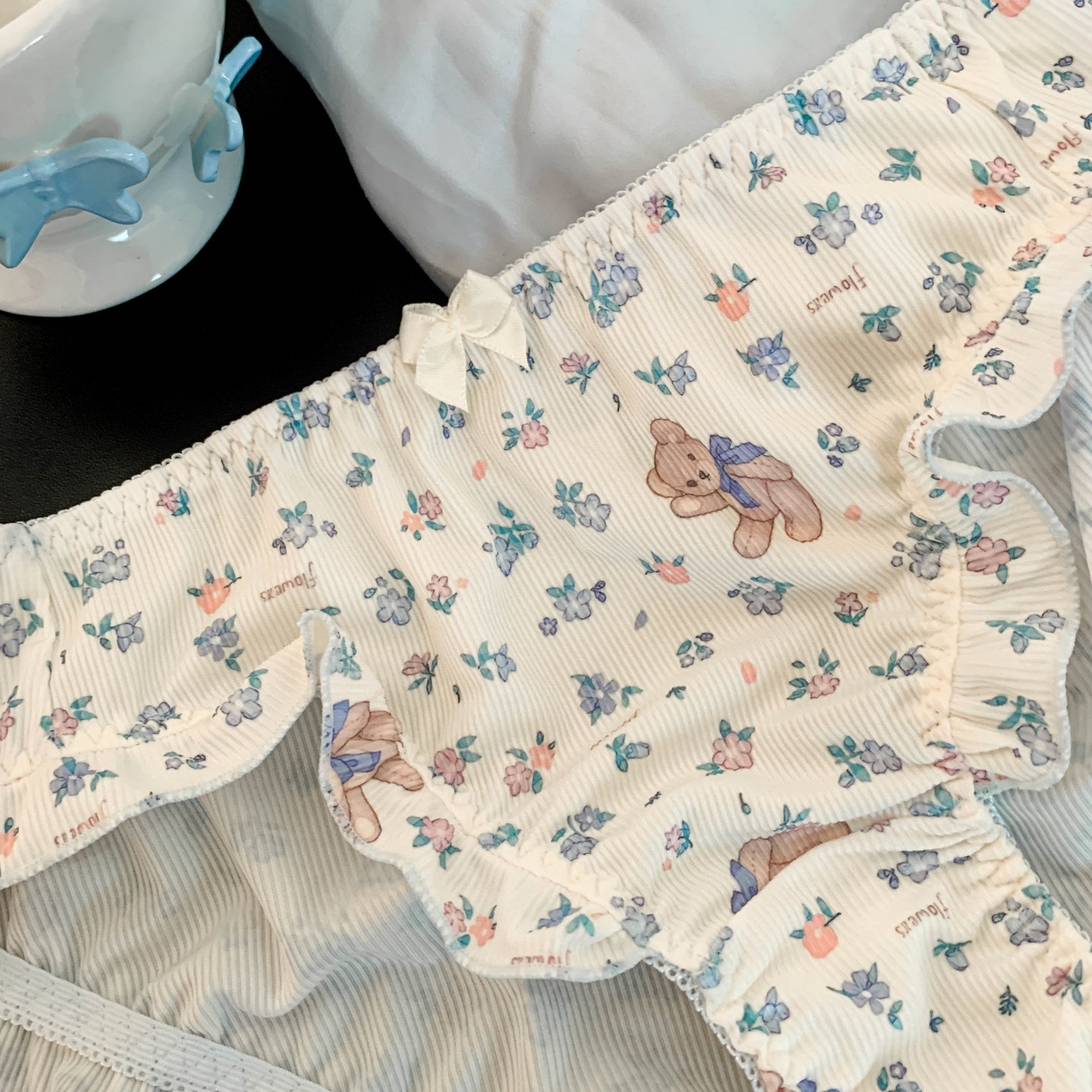 小熊拾光~女生可爱中腰女款高颜值纯欲内裤女2026新款女士三角裤,淘宝优惠券,粉丝福利购,淘宝优惠卷