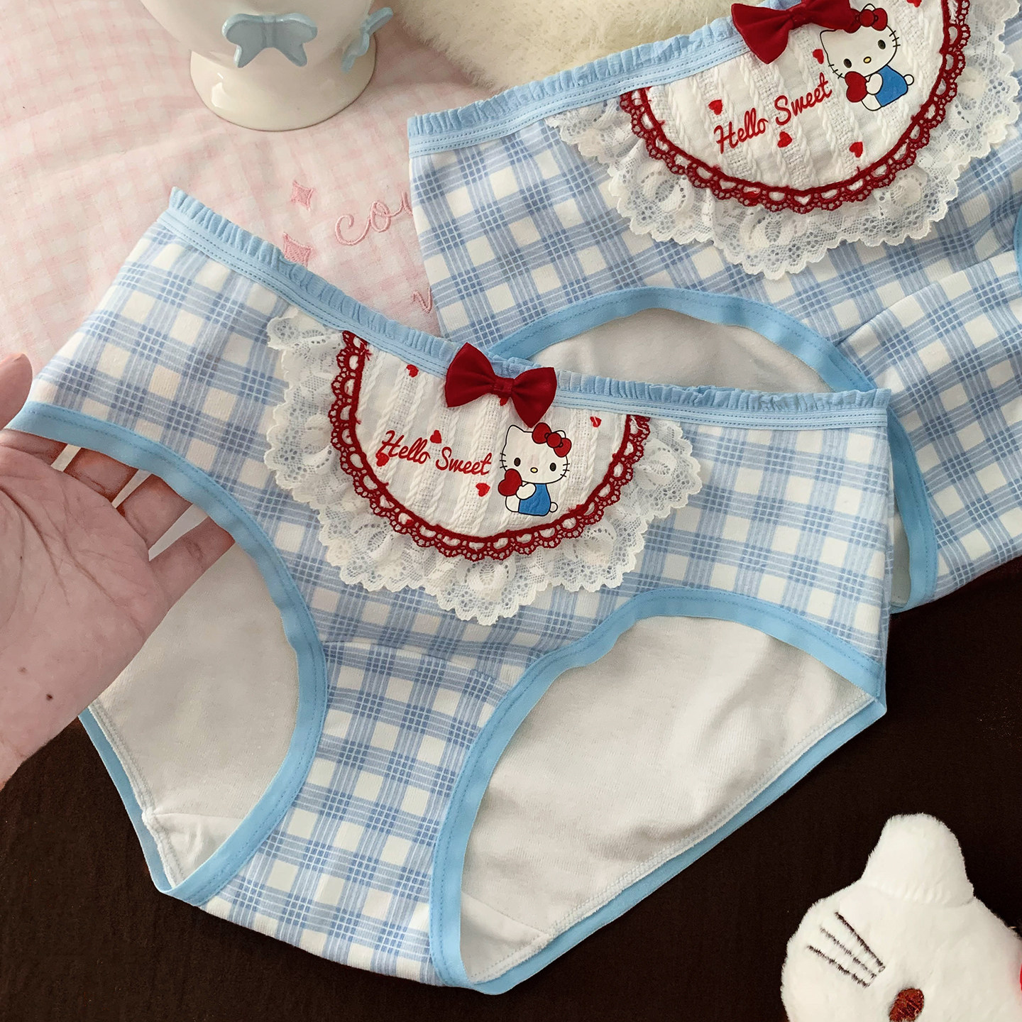 雪顶草莓~可爱女生舒适纯棉内裤2026新款女款甜美女士中腰三角裤,淘宝优惠券,粉丝福利购,淘宝优惠卷