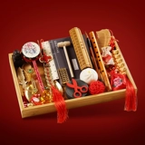 Ребенок захватывает еженедельные продукты, годовалый тигр 1 -года -салька для девочки девочка девочка девочка, девочка, фон дня рождения, декоративная макета опора