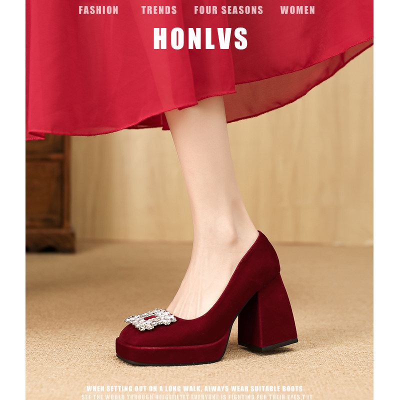 法式水钻方扣高跟鞋女粗跟方头红色婚鞋新娘鞋日常可穿防水台单鞋,淘宝优惠券,粉丝福利购,淘宝优惠卷