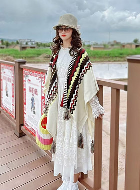 秋冬球球流苏民族风女旅行披肩