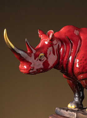 大号红色陶瓷犀牛摆件雕塑