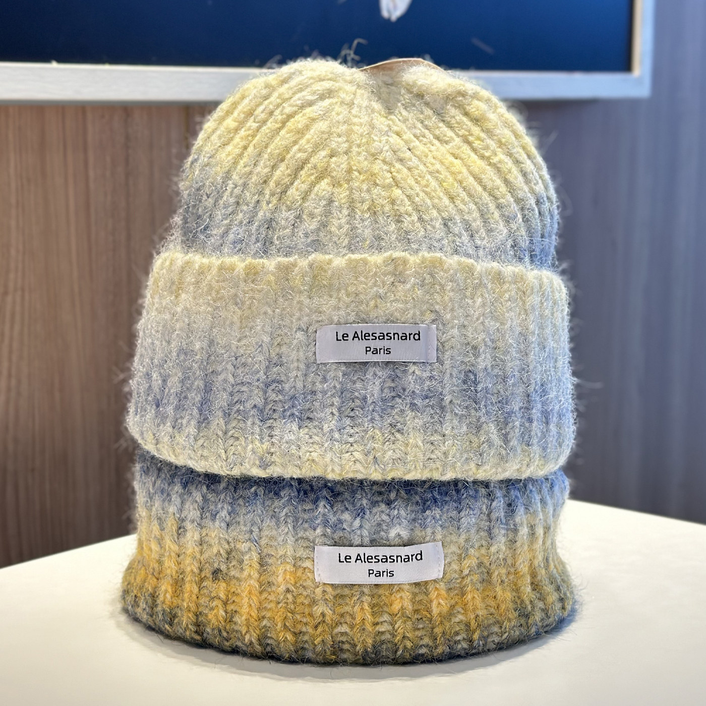 落日晚霞渐变字母贴布毛线帽子女时尚百搭保暖卷边针织帽2025新款,淘宝优惠券,粉丝福利购,淘宝优惠卷