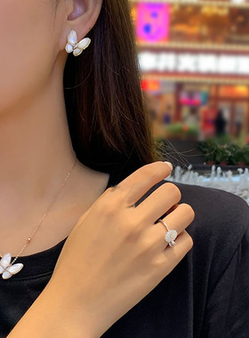 小红书抖音爆款白母气质时尚贝壳