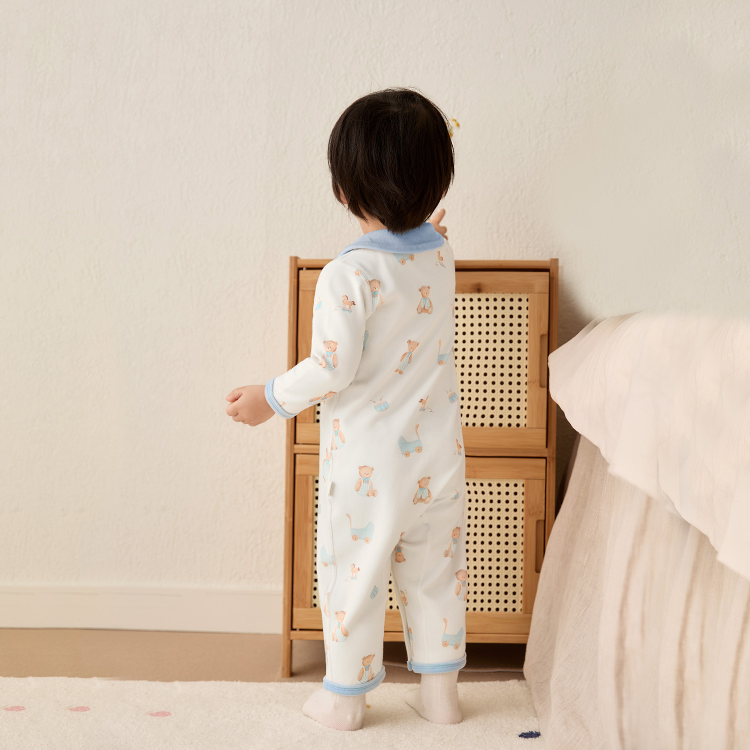 尼多熊24秋季婴儿衣服男女宝宝秋装连体衣可爱爬服秋冬保暖衣中厚