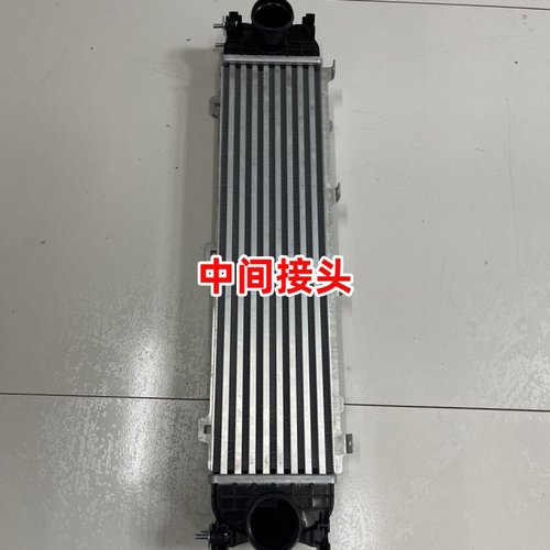 适用江铃域虎驭胜水箱中冷器宝典大道进气冷却器中冷箱总成 - 图2