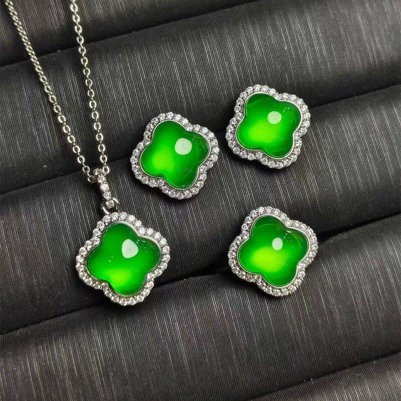 <Natural Jade>Chrysoprase Agate Stud Earrings