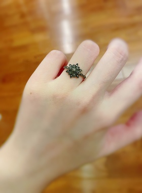 引流量泰银小戒指925纯银钨钢钻双鱼尾戒天鹅双爱心雪花绿玛瑙