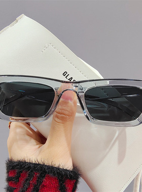 复古欧美三角猫眼墨镜女韩版潮ins网红蹦迪辣妹太阳眼镜街拍嘻哈