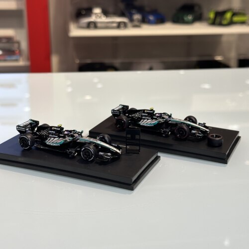 现1:64 迷你切 2026奔驰 W17 安东内利中国夺冠首个杆位 F1车模 - 图3