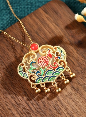 艾尔缘新品珐琅滴釉工艺福气平安锁挂坠镶仿和田玉复古风流苏项链