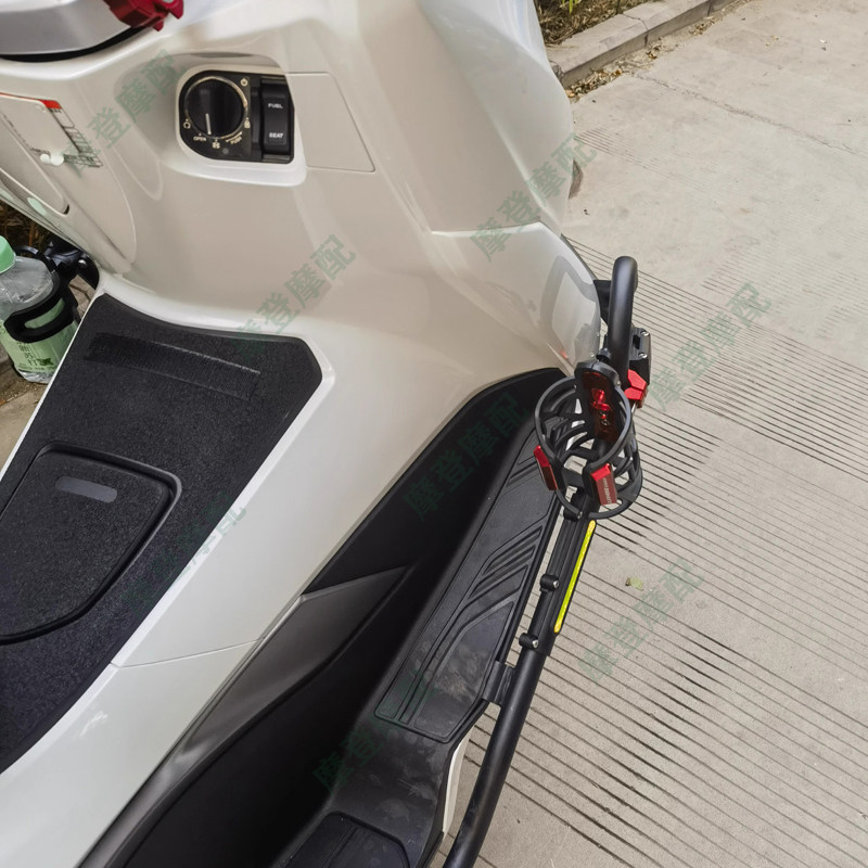 适用雅马哈XMAX125/250/300/400改装保护护杠水杯饮料瓶奶茶支架 - 图0