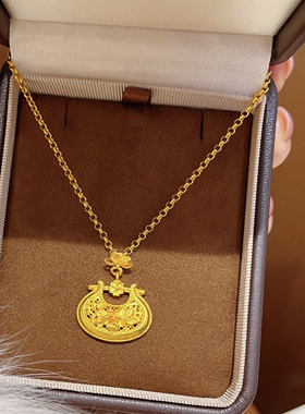 新中式沙金镂空灵蝶锁芳莲花项链如意平安锁包套链送女朋友礼物