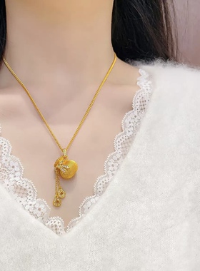 新中式沙金点钻拉丝蝴蝶结钱袋子套链实心流苏铜钱福袋锁骨链女