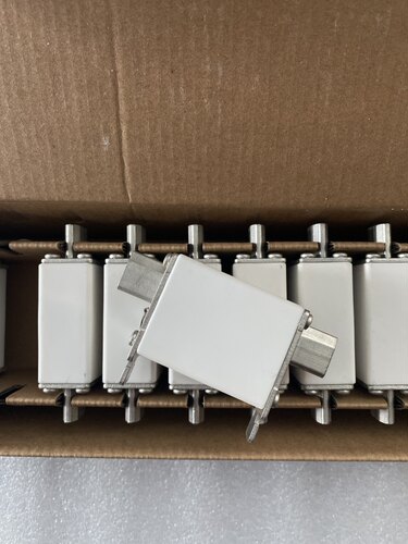BUSSMANN 熔断器 170M1563 40A  690V-700V - 图0