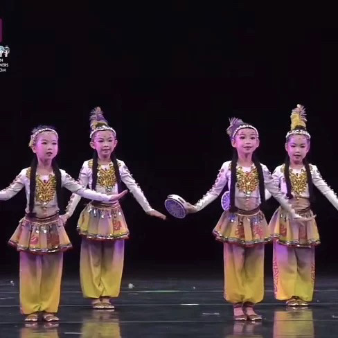 叫我小娜扎儿童新疆舞演出服手鼓舞维吾尔族舞蹈铃铛少女演出服装 - 图2