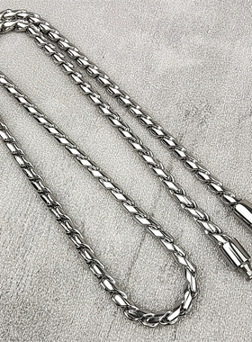 潮流钛钢扭绳男士龙骨链项链百搭