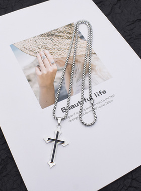 2025年新款十字架项链男女ins潮情侣蹦迪吊坠个性学生嘻哈配饰品