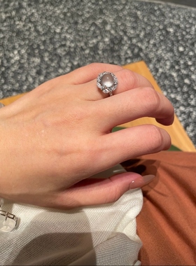 玉见俄冰|俄翡石英质玉 玻璃种黑刚蛋面戒指精工银镶莫桑钻天然玉