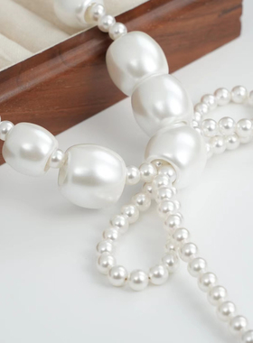小众设计款珍珠蝴蝶结流苏项链